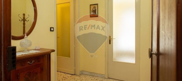 Apartamento de 3 dormitorios en Catania, Italy No. 133051 4