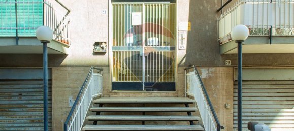 Apartamento de 3 dormitorios en Catania, Italy No. 133051 22