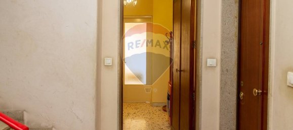 Apartamento de 3 dormitorios en Catania, Italy No. 133051 3