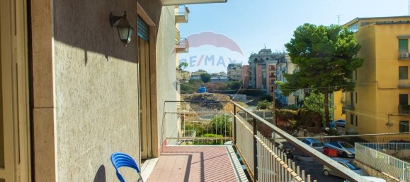 Apartamento de 3 dormitorios en Catania, Italy No. 133051 17