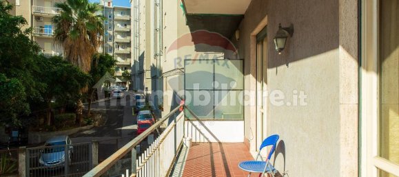 Apartamento de 3 dormitorios en Catania, Italy No. 133051 9