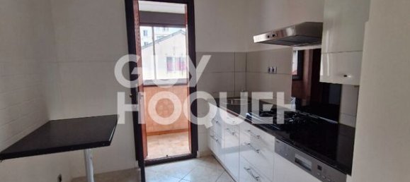 Квартира с 2 спальнями в Марсель, Франция № 342640 2