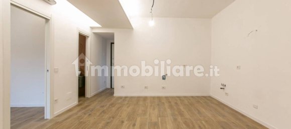 1 bedroom Apartment in Rome, Italy No. 225562 16
