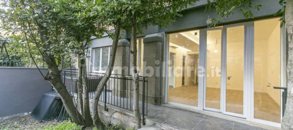 1 bedroom Apartment in Rome, Italy No. 225562 7