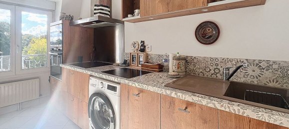 3 bedrooms Apartment in Saint-Fargeau-Ponthierry, France No. 180038 3