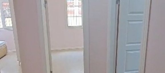 Apartment 1+1 in Istanbul, Turkey No. 32019 3