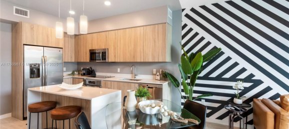 1 dormitorio propiedad comercial en venta en Miami, Miami-Dade, Florida, USA № 615197 12