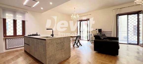 2 Schlafzimmer Wohnung in Portici, Italy, Nr. 357288 2