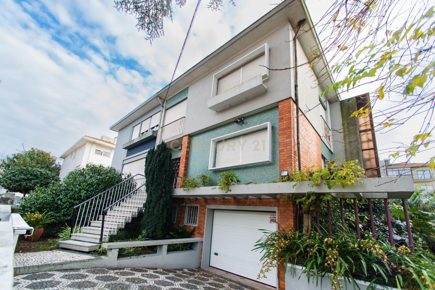 6 bedrooms Villa in Porto, Portugal No. 124652