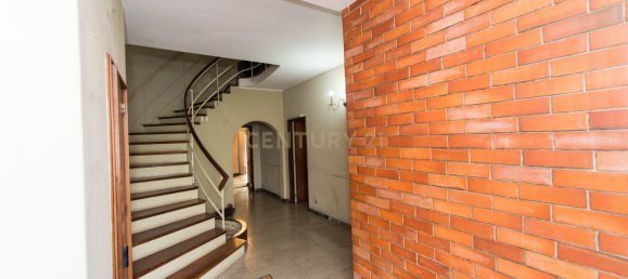 6 bedrooms Villa in Porto, Portugal No. 124652 2