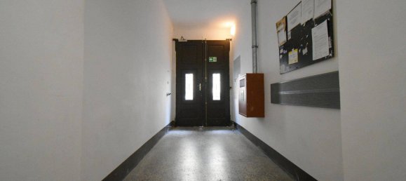 3-salle Appartement à Brigittenau, Austria No. 136382 12