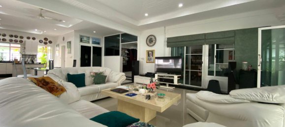 3.5 bedrooms Villa in Bang Tao, Thailand No. 11020 3