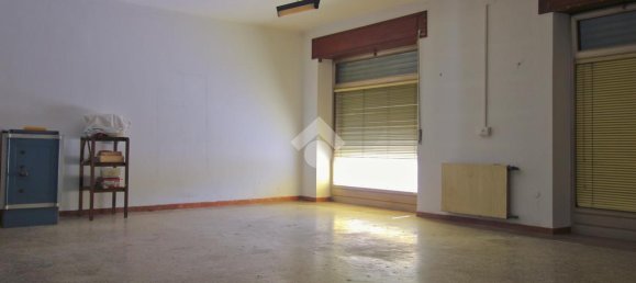 30-Zimmer Haus in Udine, Italy, Nr. 89086 6
