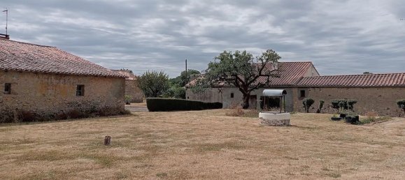 3 Schlafzimmer Haus in Deux-Sevres, France, Nr. 338877 2