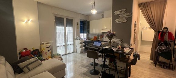 1 chambre Appartement à Milan, Italy No. 312497 3