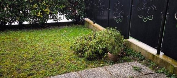 2-salle Appartement à Castel Mella, Italy No. 132929 6