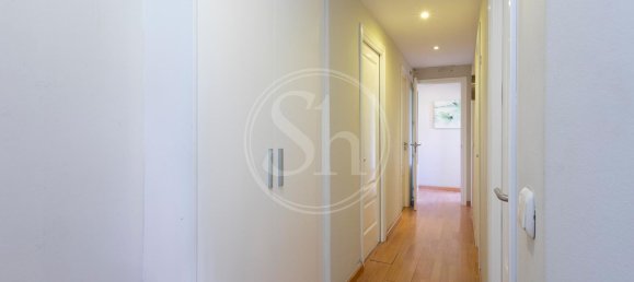 Apartamento de 3 dormitorios en Eixample, Spain No. 170669 10