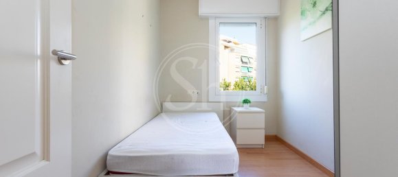 Apartamento de 3 dormitorios en Eixample, Spain No. 170669 16