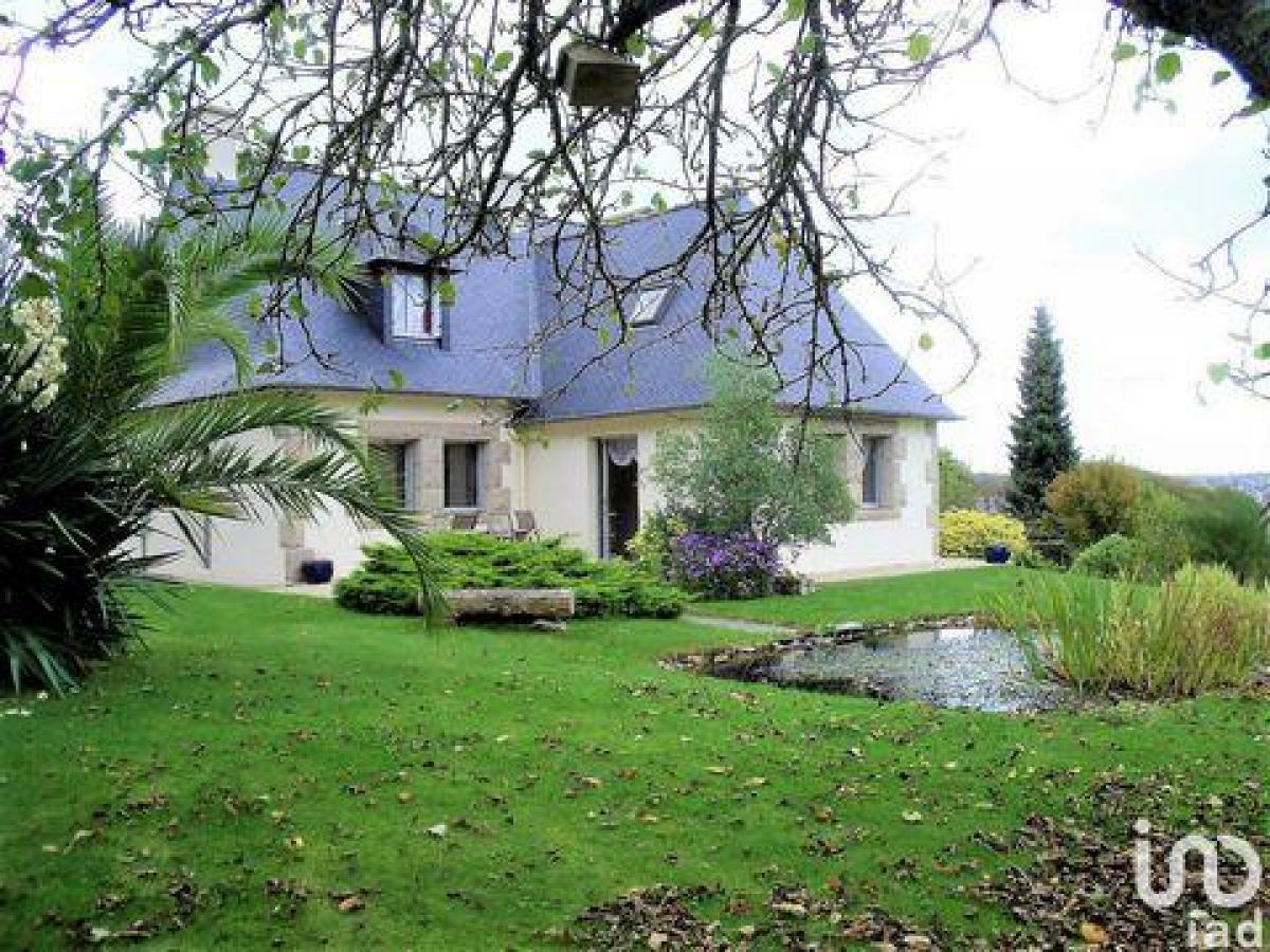 5 bedrooms House in Lannion, France No. 9532
