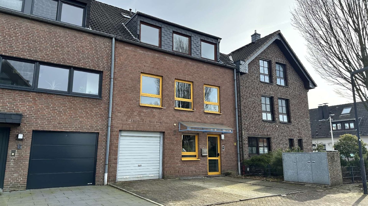 4 bedrooms Townhouse in Mettmann, Germany No. 160219