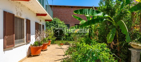 5 rooms House in Narzole, Italy No. 275041 2