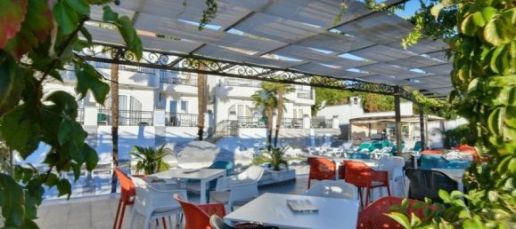 47 bedrooms Land in Herceg Novi, Montenegro No. 167 10