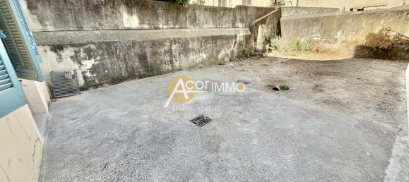 Квартира с 3 комнатами в Тулон, Франция № 339493 2