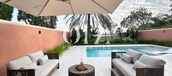 5 bedrooms Villa in Abu Dhabi, UAE No. 18518 4