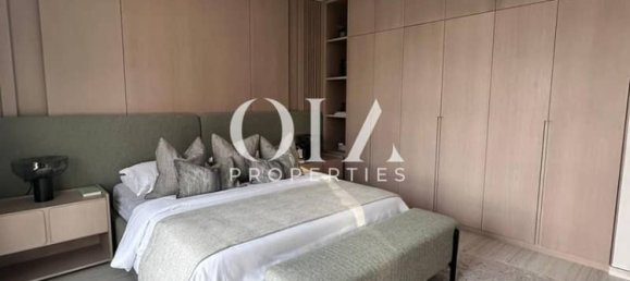 5 bedrooms Villa in Abu Dhabi, UAE No. 18518 12