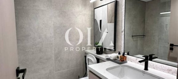 5 bedrooms Villa in Abu Dhabi, UAE No. 18518 13