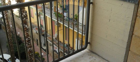 4 bedrooms Apartment in Caltanissetta, Italy No. 270543 13