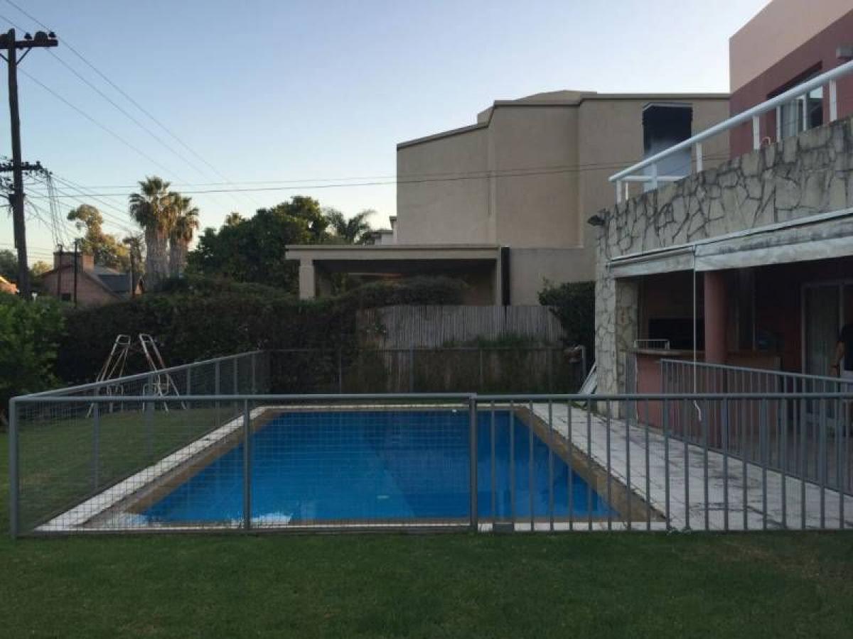 3 bedrooms House in Escobar, Argentina No. 78107