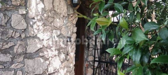 2 bedrooms Villa in Serrone, Italy No. 319523 2