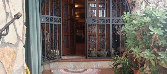 2 bedrooms Villa in Serrone, Italy No. 319523 4