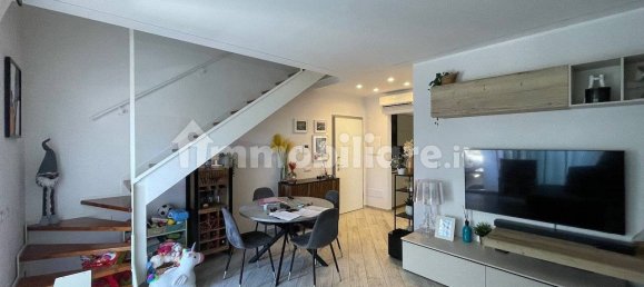 Apartamento de 2 dormitorios en Rome, Italy No. 360658 33