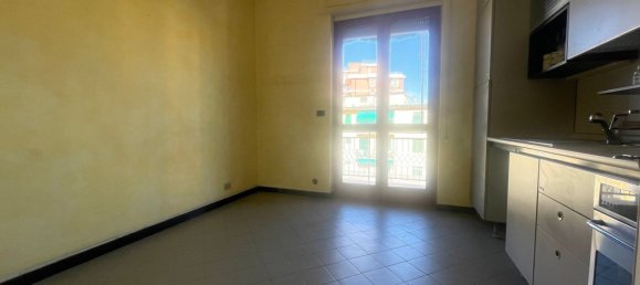 Apartamento de 3 habitaciónes en Genoa, Italy No. 299804 2