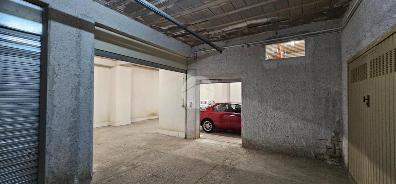 115m² Garage in Palermo, Italy No. 327885