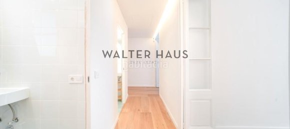 3 bedrooms Apartment in Eixample, Spain No. 158676 2