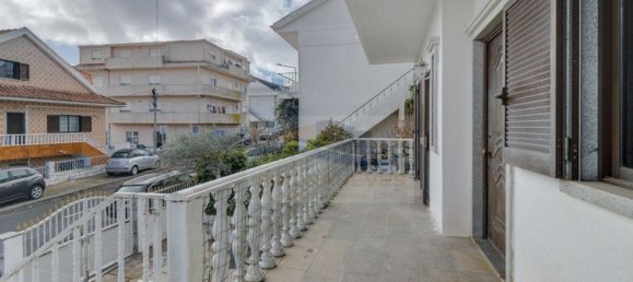 5 chambres Maison à Amadora, Portugal No. 122918 4