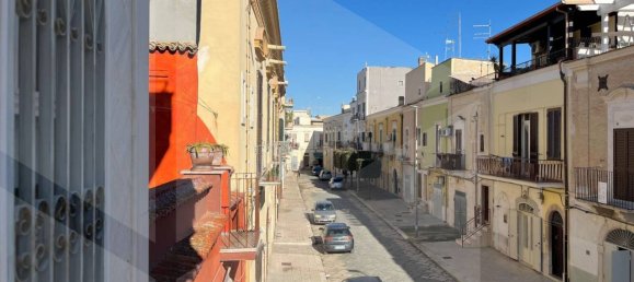 4 rooms Apartment in Cerignola, Italy No. 21081 2