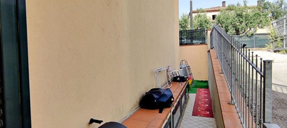 5 rooms House in Saludecio, Italy No. 90800 11