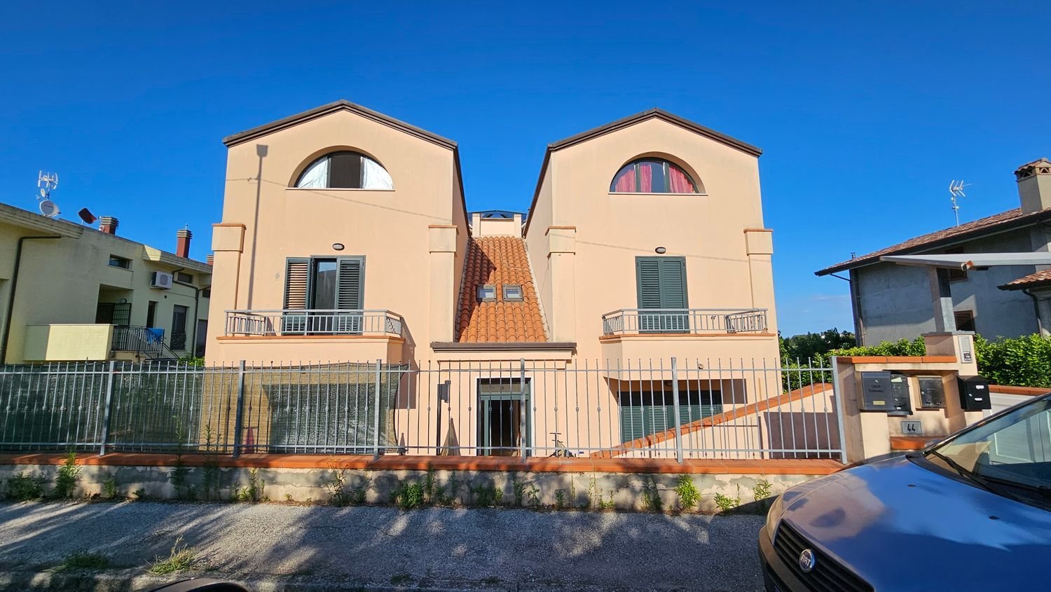 5 rooms House in Saludecio, Italy No. 90800
