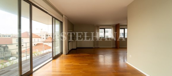 4 bedrooms Duplex in Matosinhos, Portugal No. 127691 3