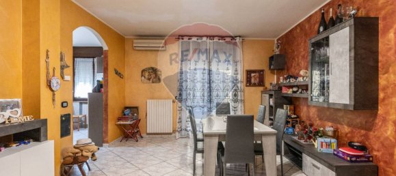 2 bedrooms Apartment in Boretto, Italy No. 282266 4