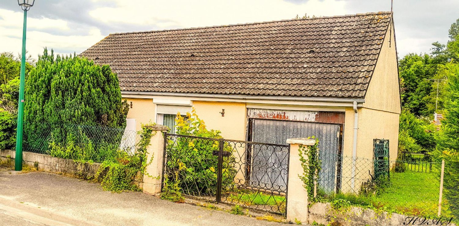 3 bedrooms House in Cires-les-Mello, France No. 155428