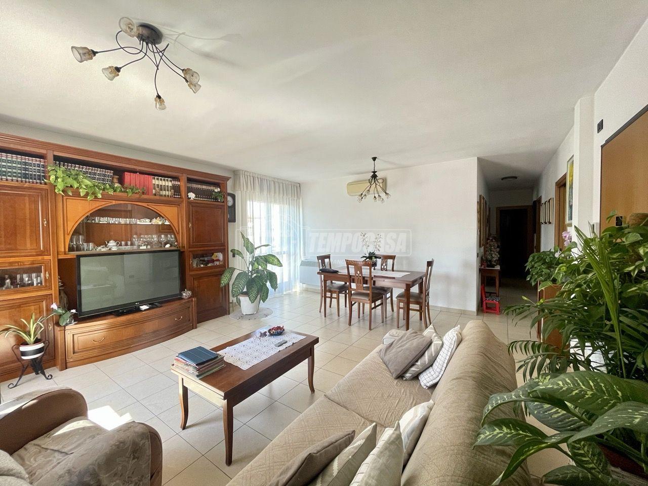 4-Zimmer Wohnung in Pieve Emanuele, Italy, Nr. 117134