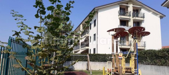 Квартира с 2 спальнями в Орнаго, Италия № 81913 18