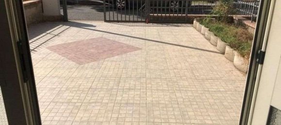 66m² Warehouse in Satriano, Italy No. 105451 3