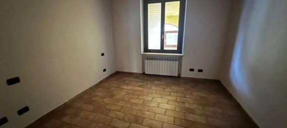 3 rooms Apartment in Novi Ligure, Italy No. 152664 4
