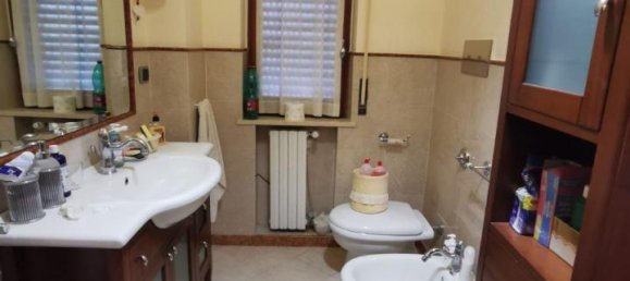 4 rooms Apartment in Catanzaro, Italy No. 9588 44